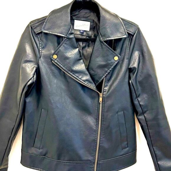 Universal Thread faux leather jacket - Picture 3 of 8